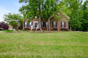 4001 Preswick Ct High Point, NC 27265